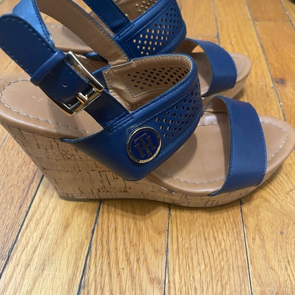 Tommy Hilfiger Navy Wedges - Picture 2 of 8